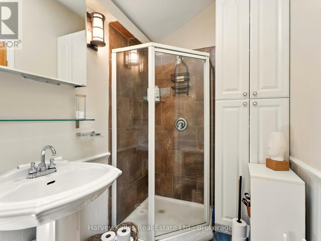 1078 MCKENZIE ROAD, Lake Muskoka