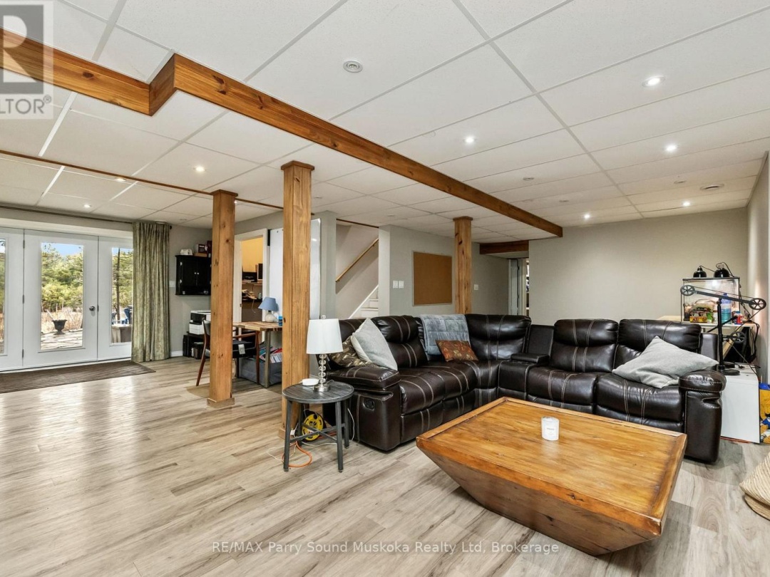 11 BRENDA AVENUE, Parry Sound