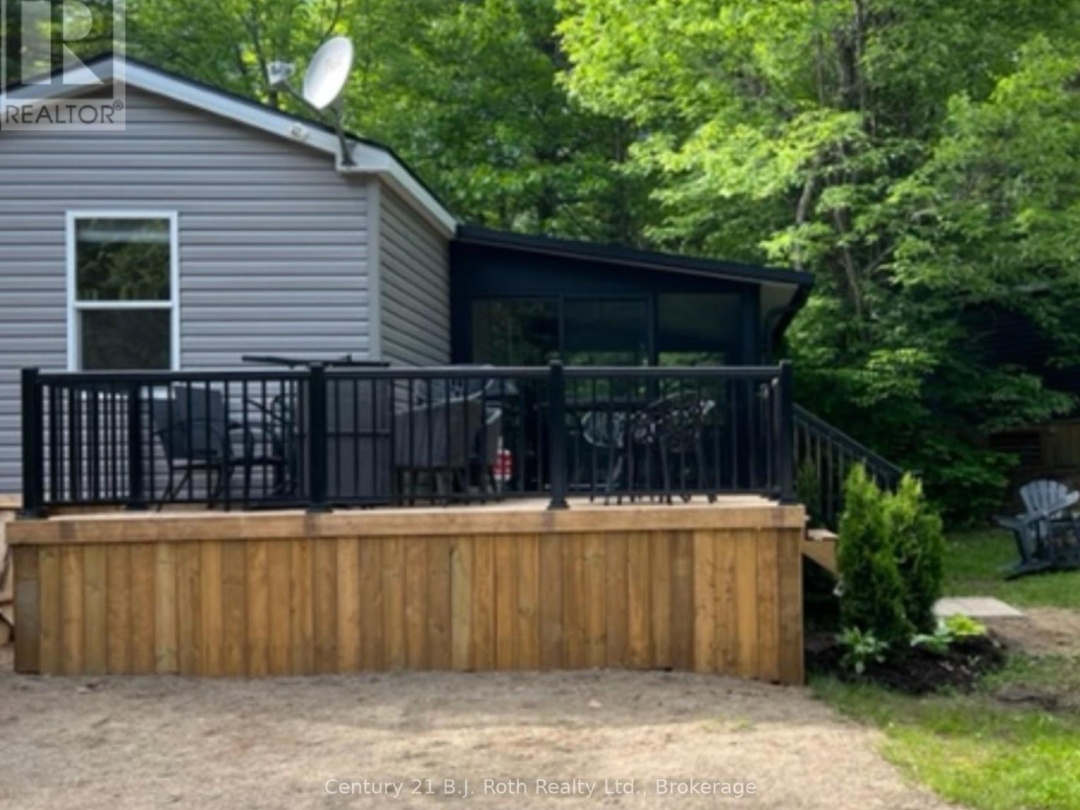 719 POPLAR CRESCENT, Bonnie Lake