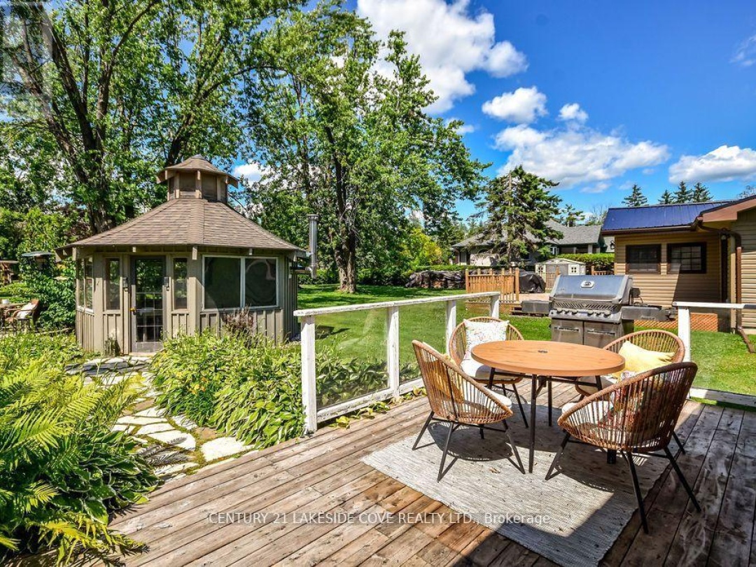 27 POPLAR CRESCENT W, Lake Simcoe