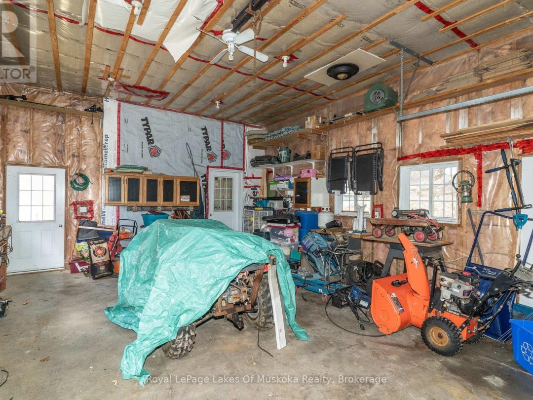 1185 MIRIAM DRIVE, Bracebridge (Oakley)