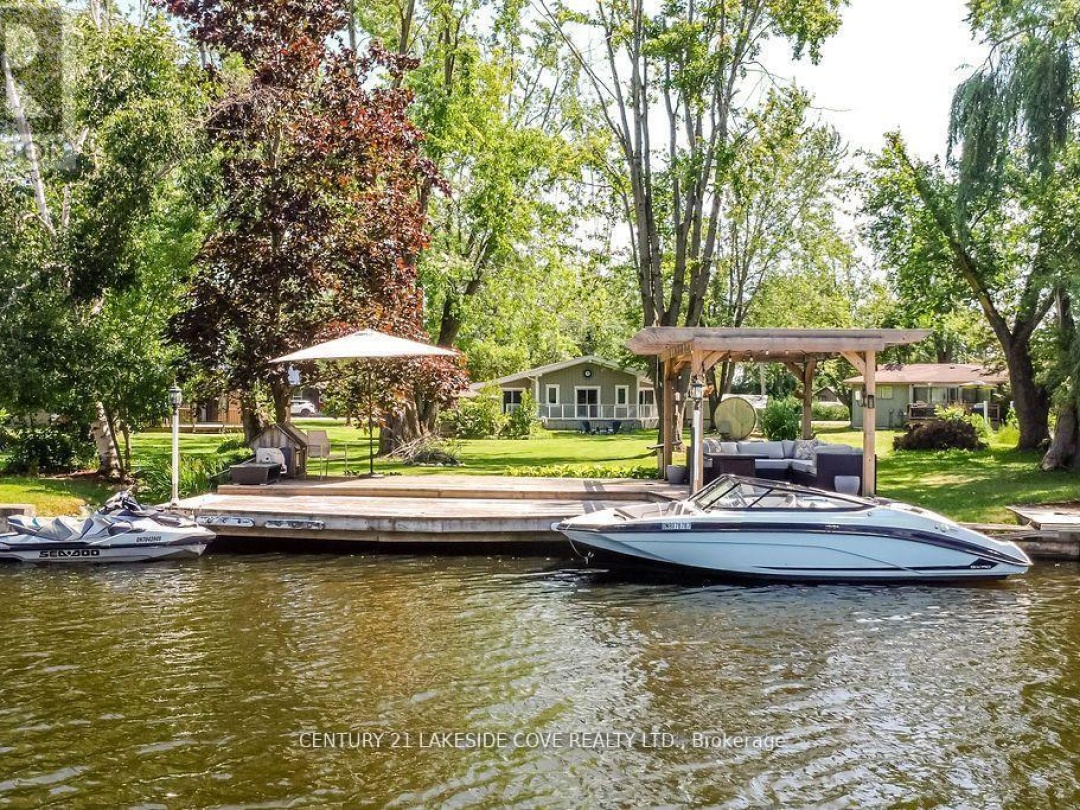 27 POPLAR CRESCENT W, Lake Simcoe