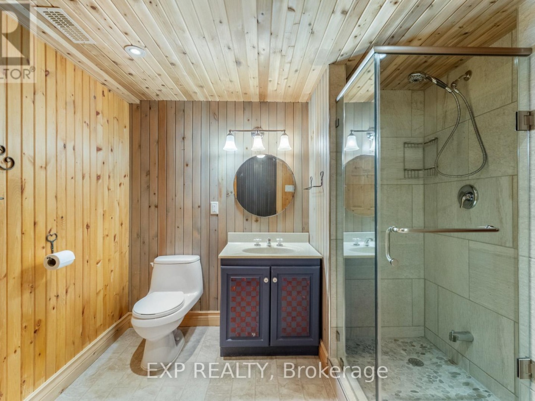 201 AVERY POINT ROAD, Dalrymple Lake