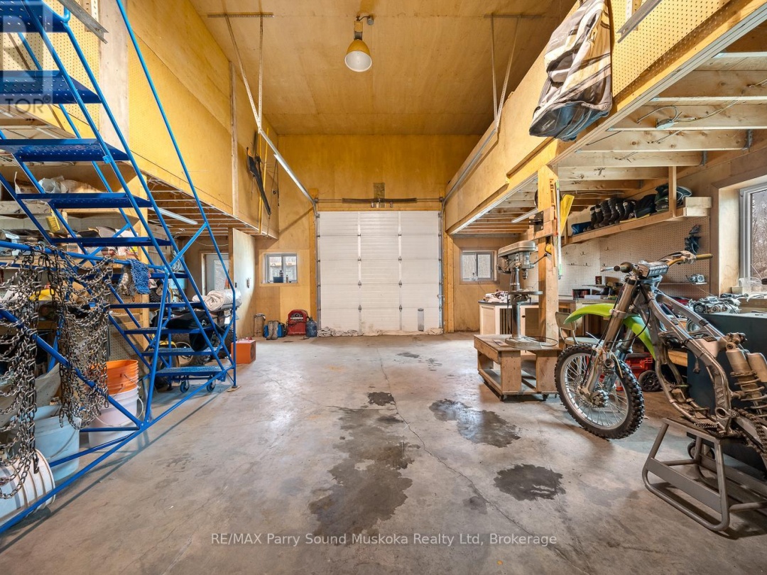 92 BLUE LAKE ROAD, Murdock Lake