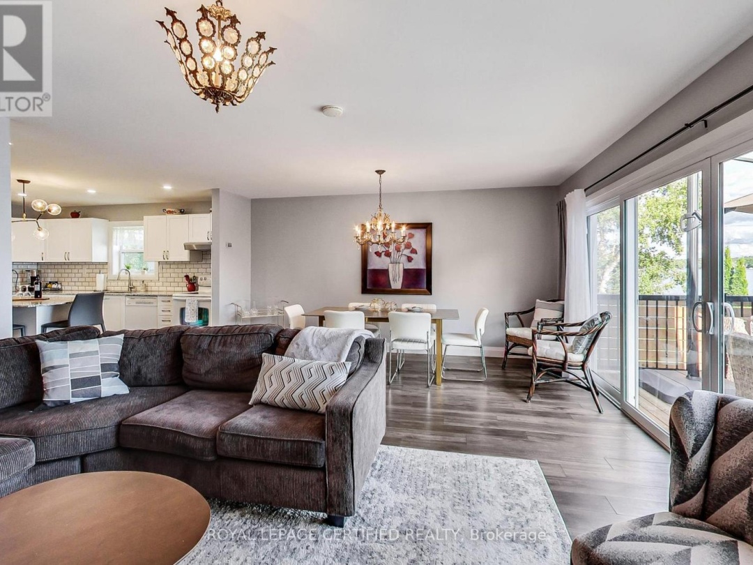 69 OLIVE CRESCENT, Lake Simcoe
