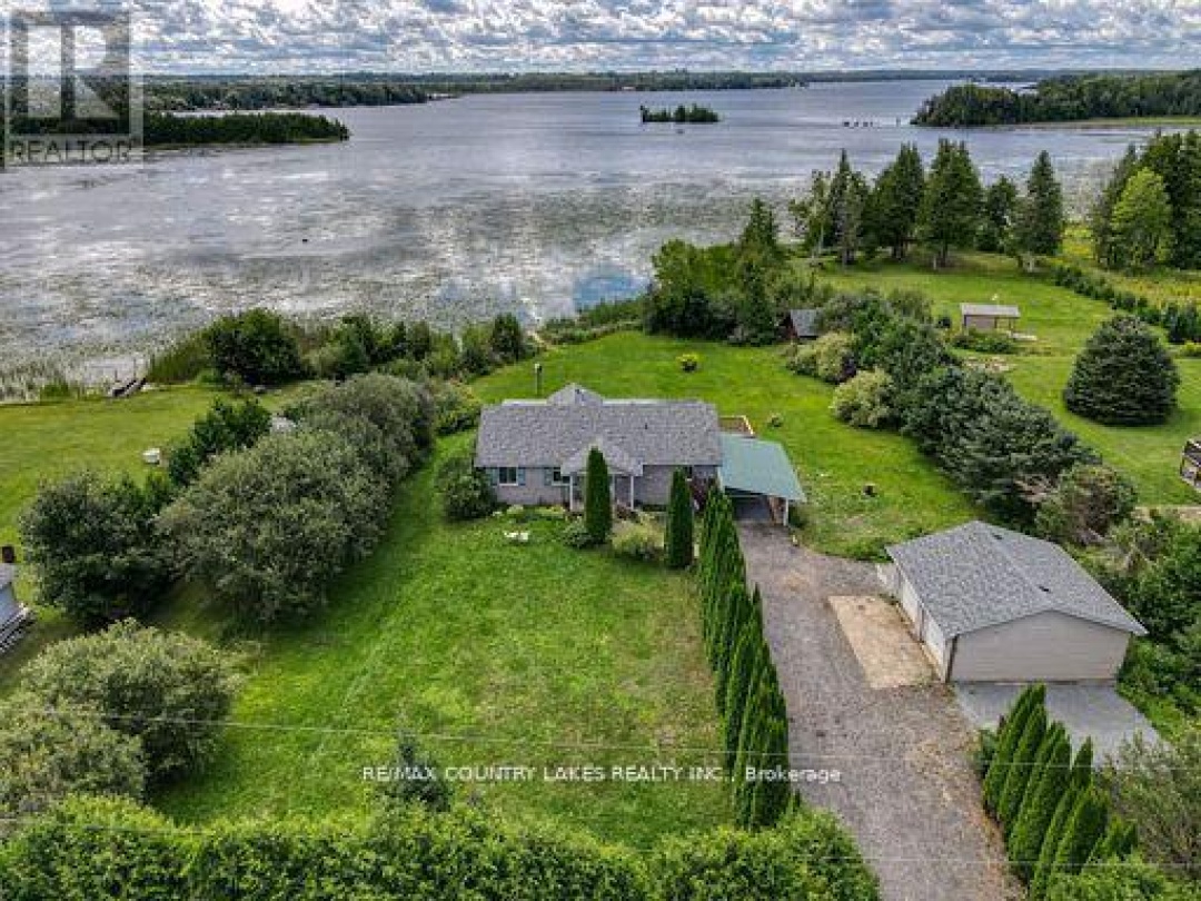 586 ROHALLION ROAD, Canal Lake