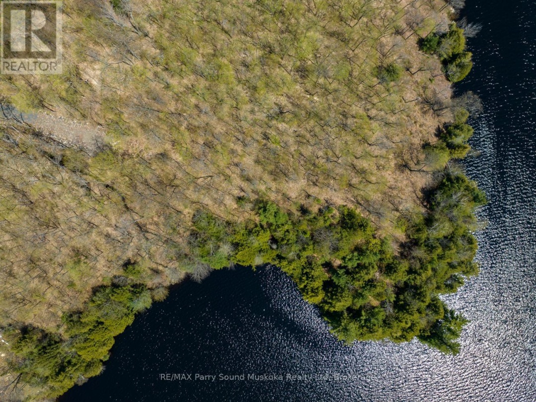 33 PAULS BAY ROAD, Harris Lake