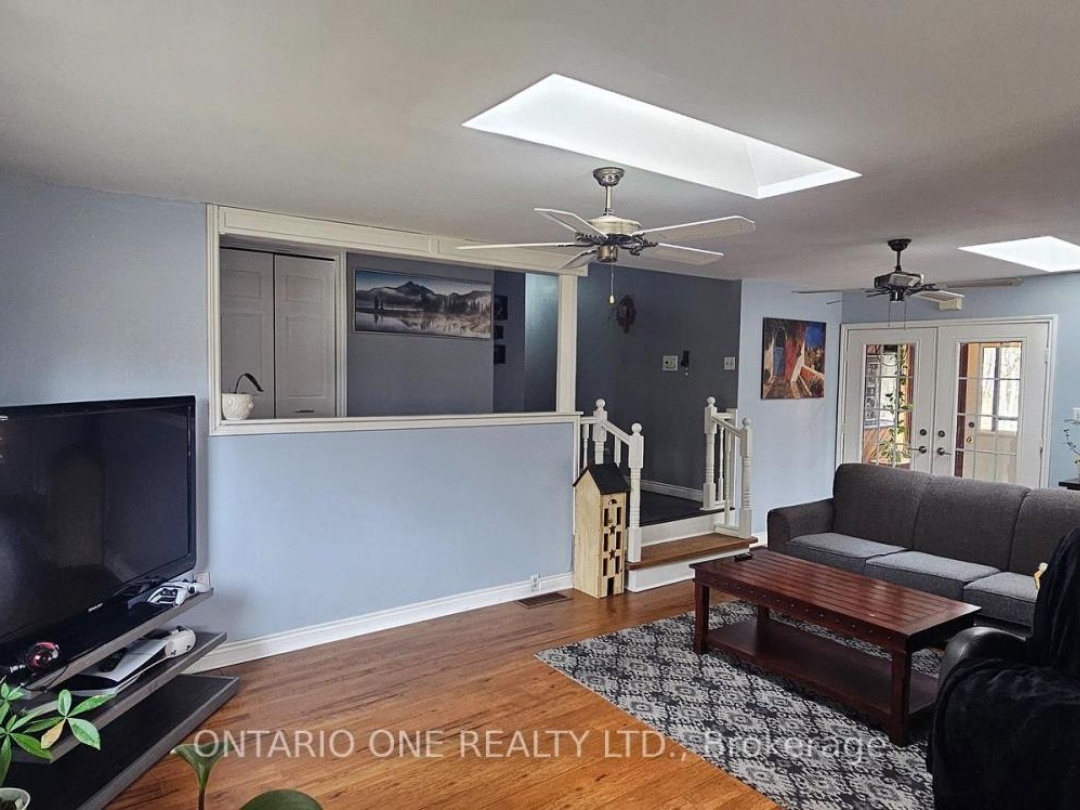 1045 COWBELL LANE, 