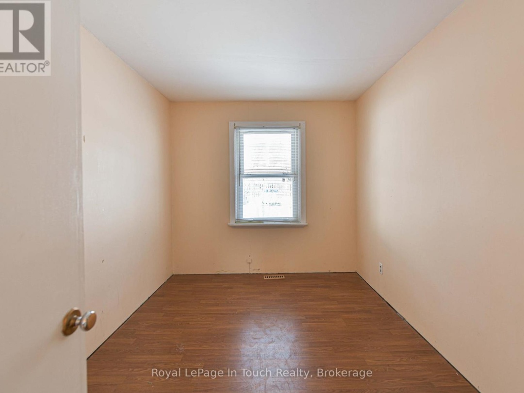 95 WESTMOUNT DRIVE N, 