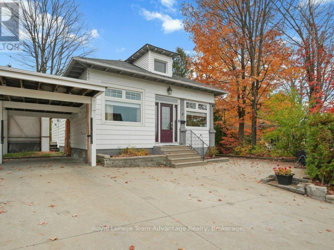 3 BELVEDERE AVENUE, Parry Sound
