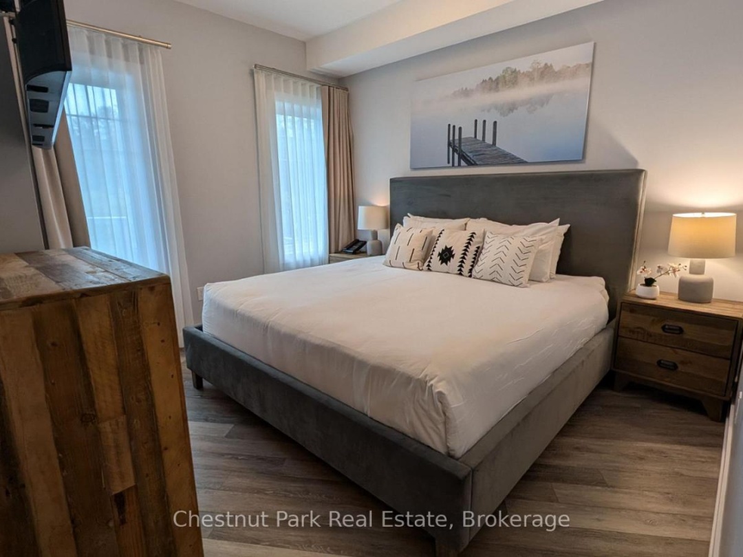 316 - 25 PEN LAKE POINT ROAD, Peninsula Lake