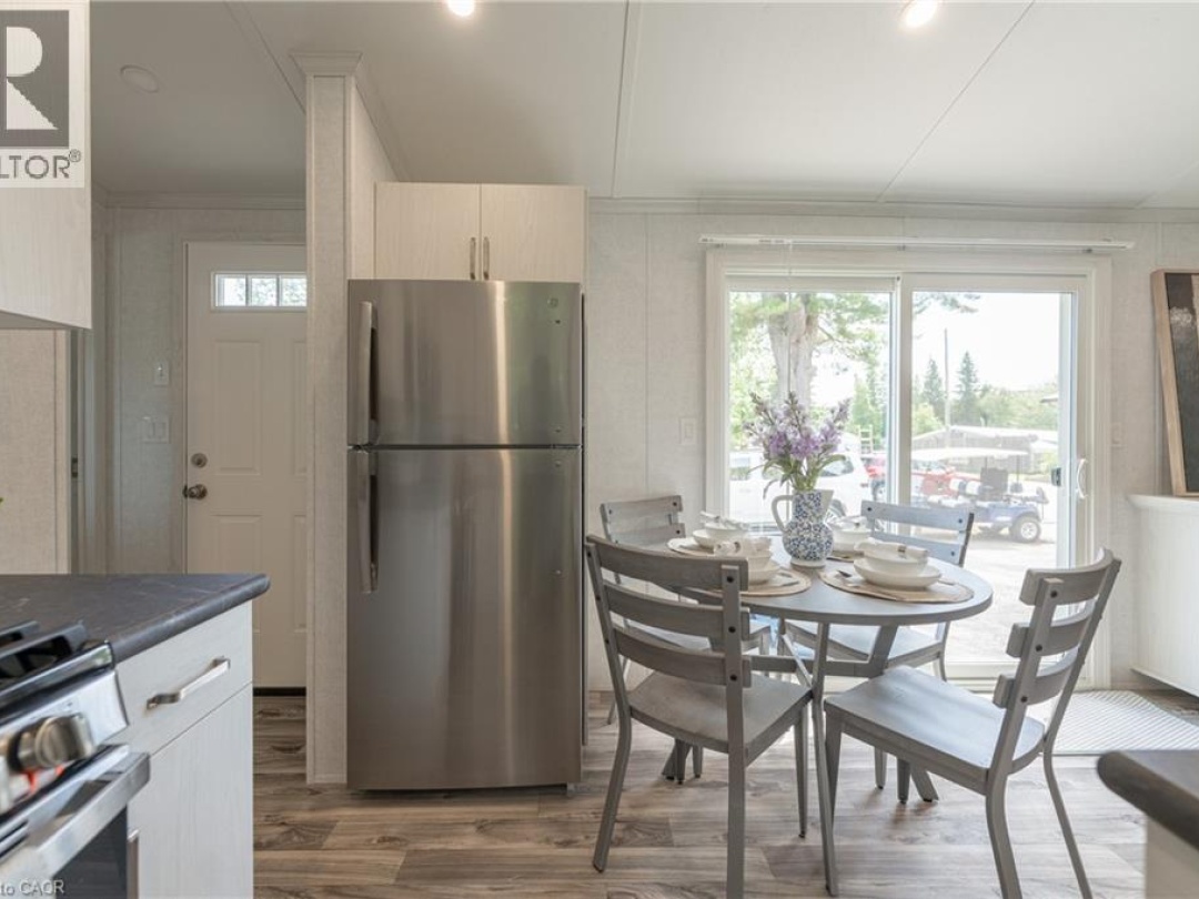 85 HUTCHINSON BEACH Road Unit# B56, Deer Lake