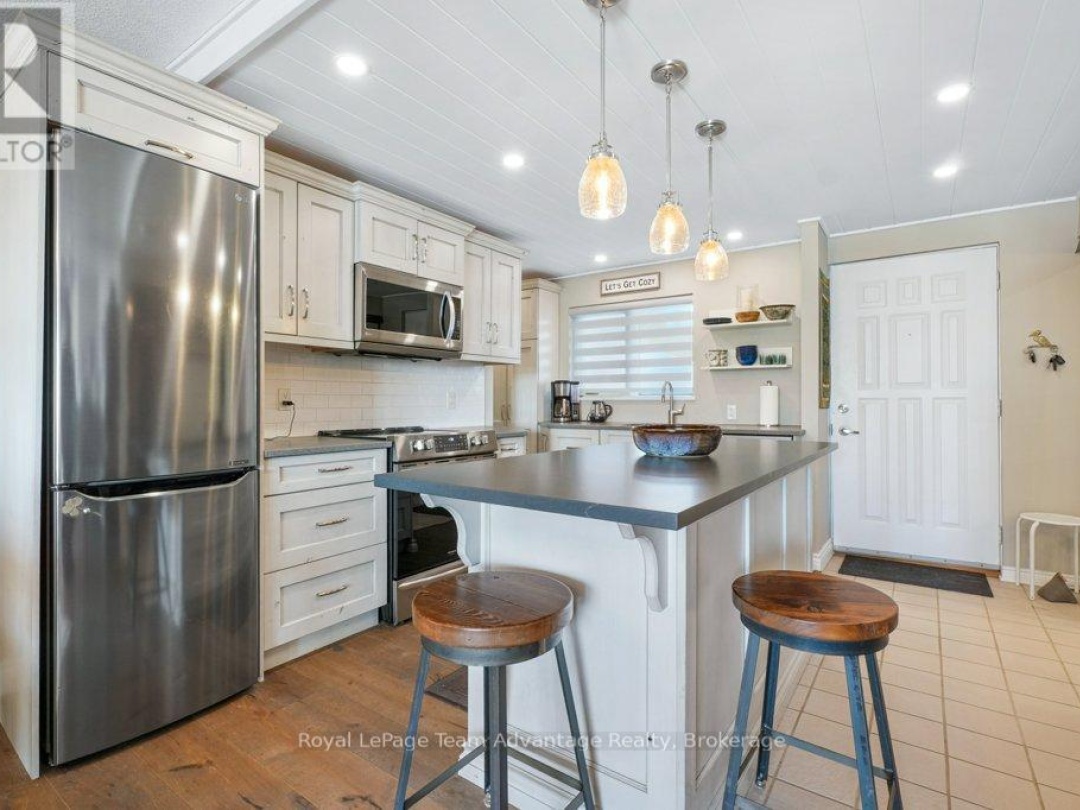 2E - 20 RYDER DRIVE, McDougall