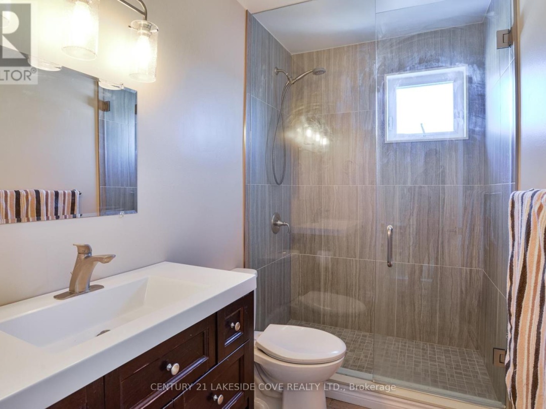UNIT 27 - 1 PARADISE BOULEVARD S, Lake Simcoe
