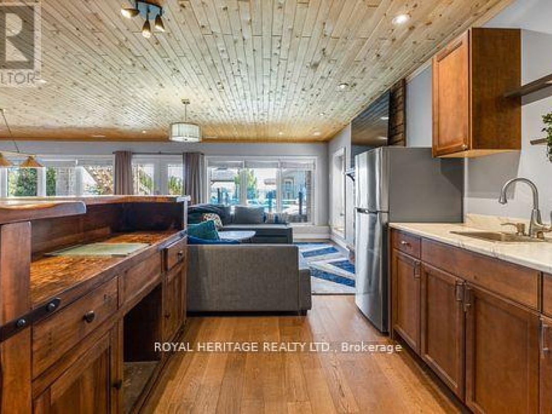 34 HILLS ROAD, Pigeon Lake
