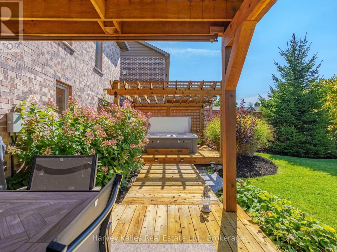 5 BRAESIDE CRESCENT, 