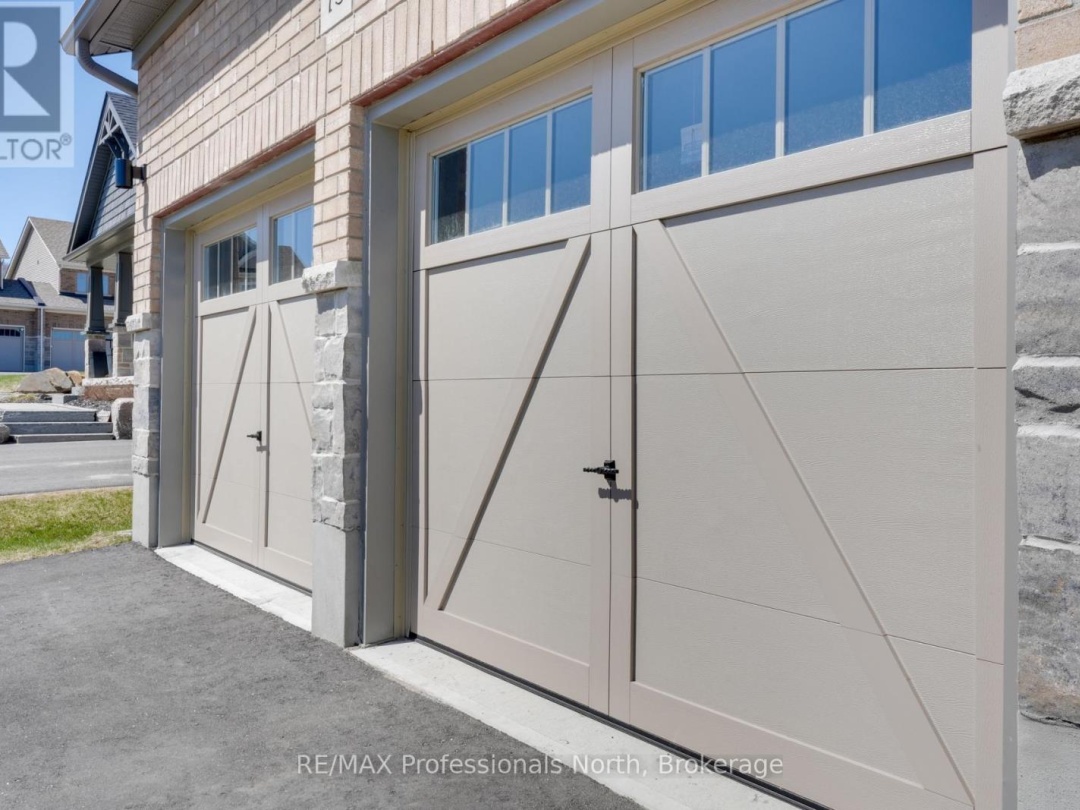 75 EAGLECREST AVENUE, Huntsville (Chaffey)