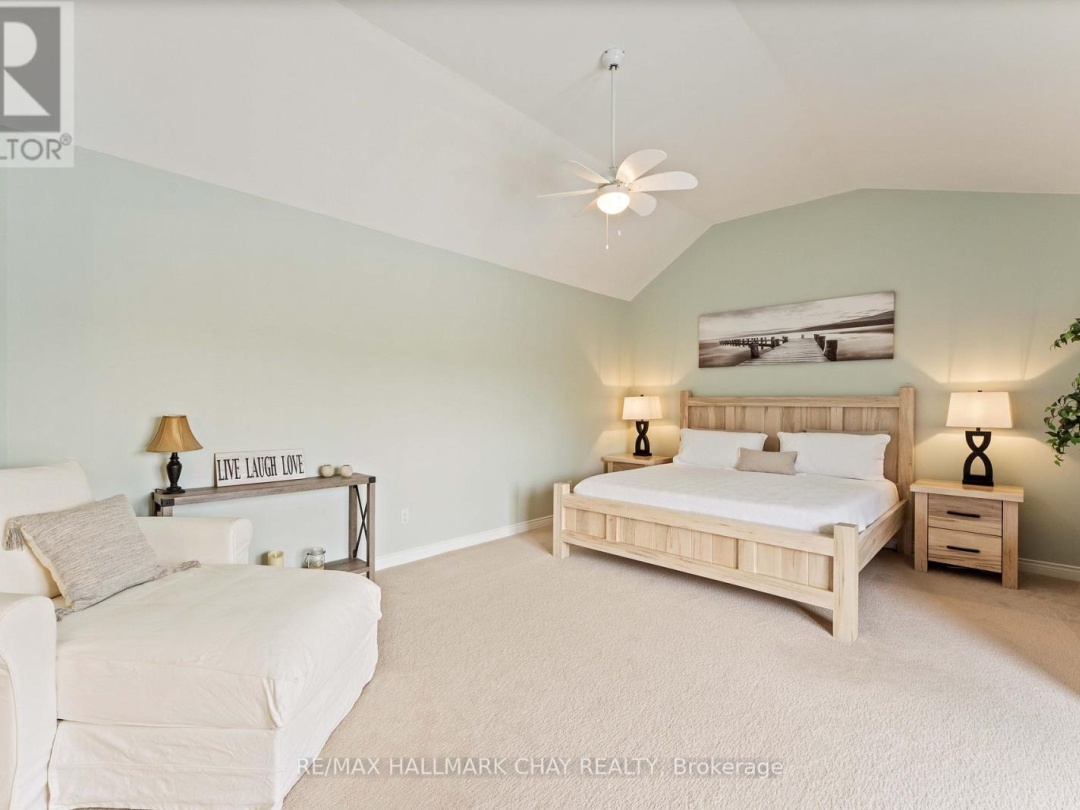 3285 ROCKCLIFFE COURT, Gloucester Pool