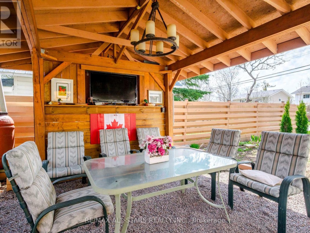53 HELEN STREET, Kawartha Lakes (Bobcaygeon)