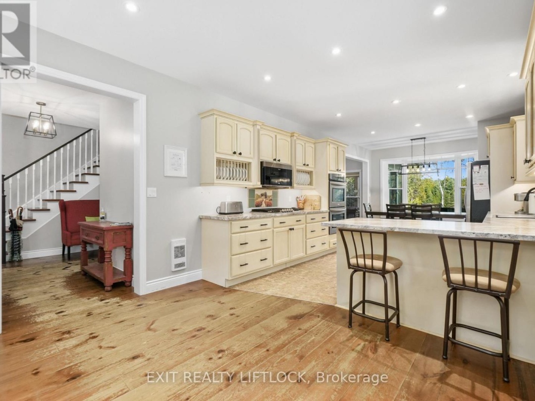 169 DUTCH LINE ROAD W, Shadow Lake