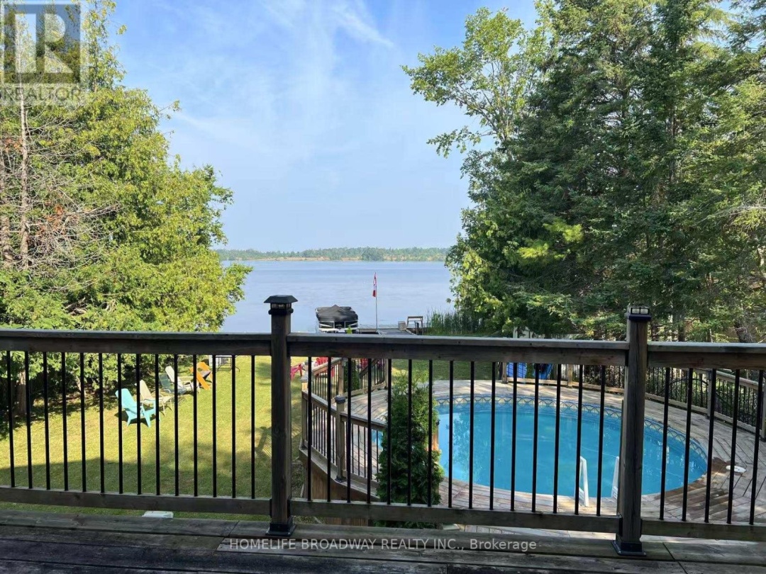 1389 PORTAGE ROAD, Mitchell Lake