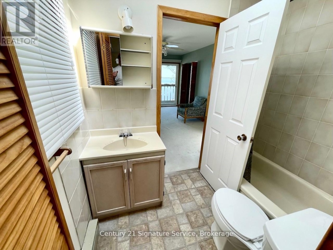 264 ROBINS POINT ROAD, 
