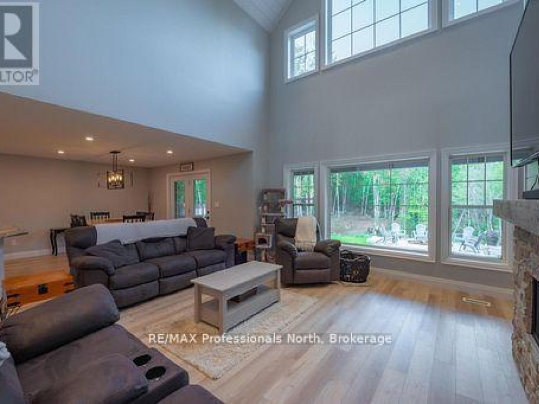 1677 HOSPITALITY ROAD, Minden Hills (Snowdon)