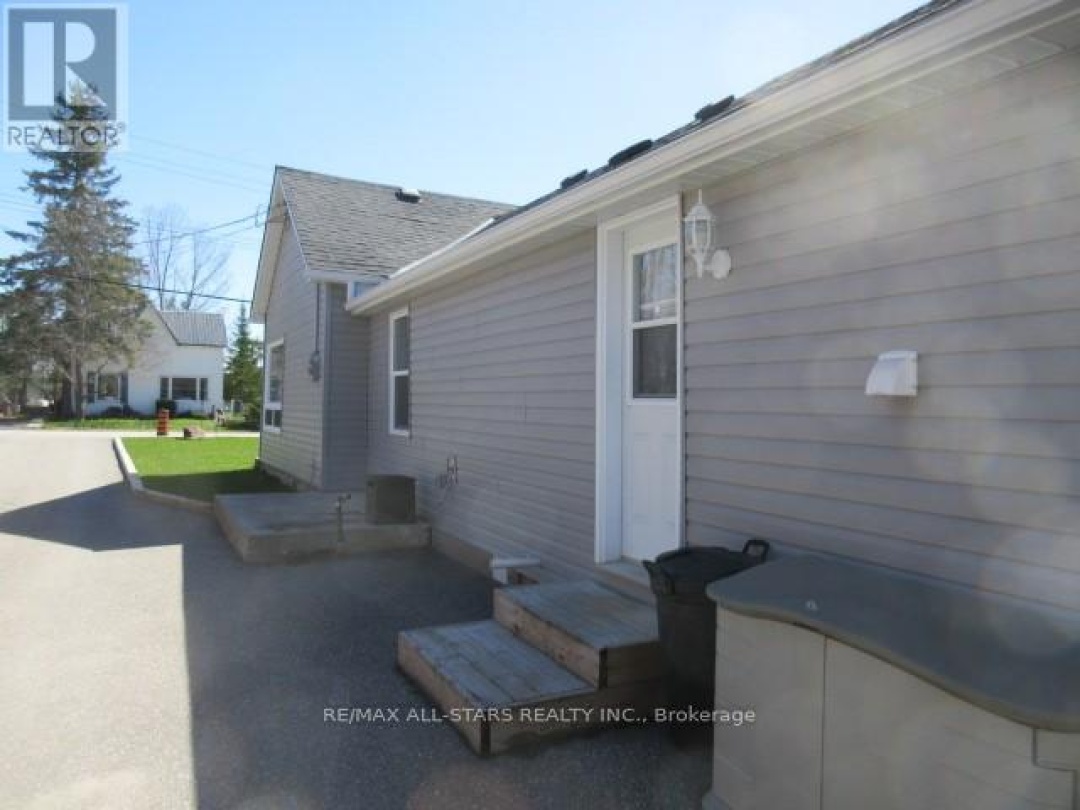 47 NEED STREET, Kawartha Lakes (Bobcaygeon)