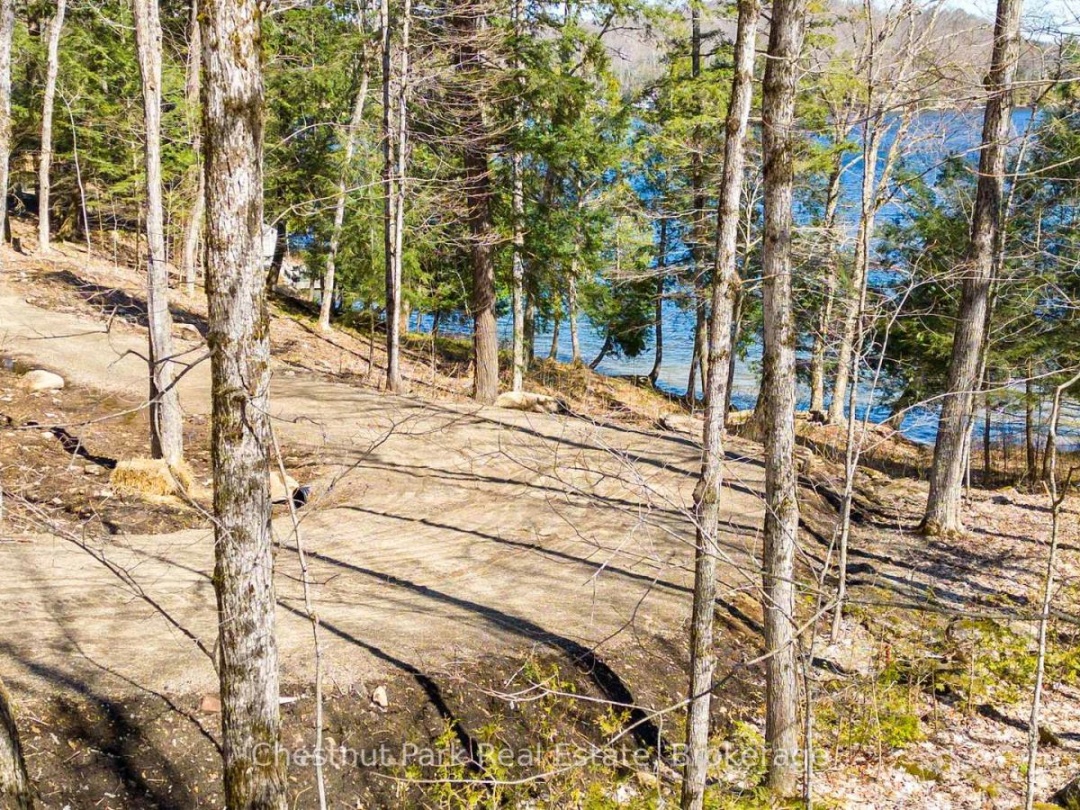 1091 OSBORNE POINT ROAD, 