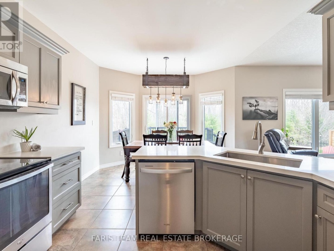 53 BOYD CRESCENT, Oro-Medonte (Moonstone)