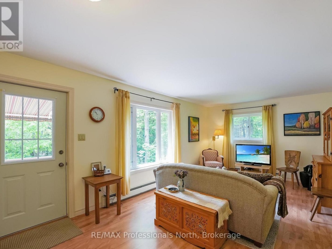 3072 GELERT ROAD, Minden Hills (Snowdon)