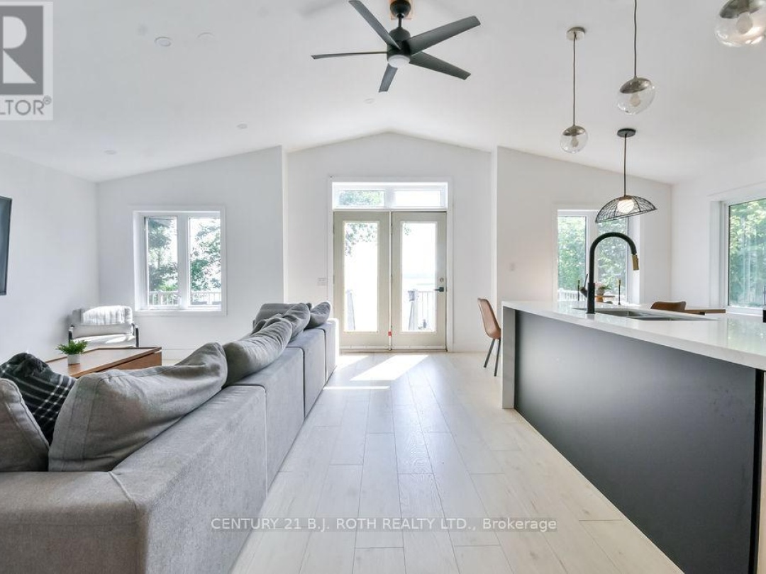 58 METHODIST ISLAND, Georgian Bay