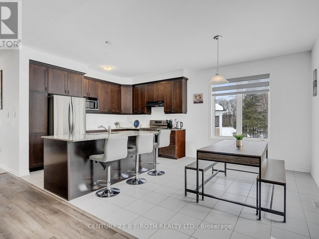 22 DYER CRESCENT, Bracebridge (Macaulay)