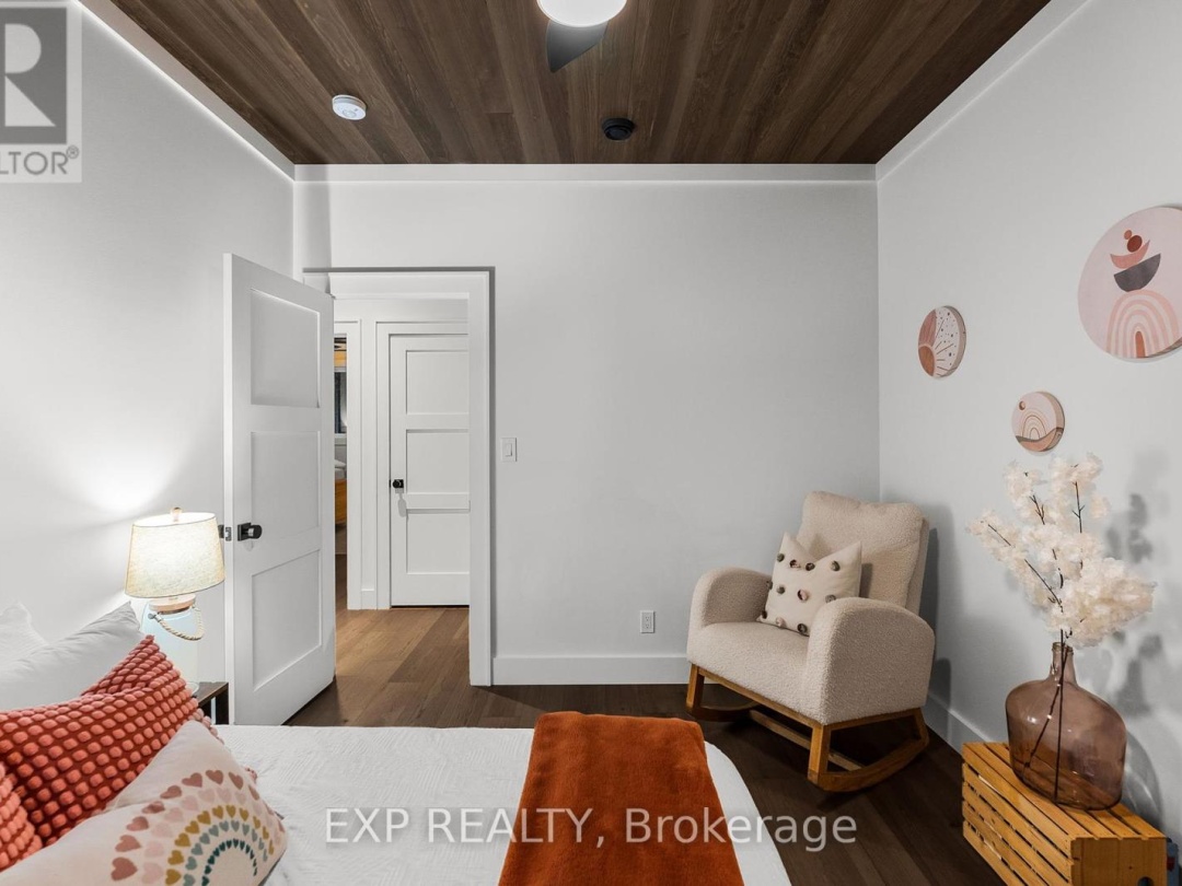50 FAIRLIGHT GLEN CRESCENT, 