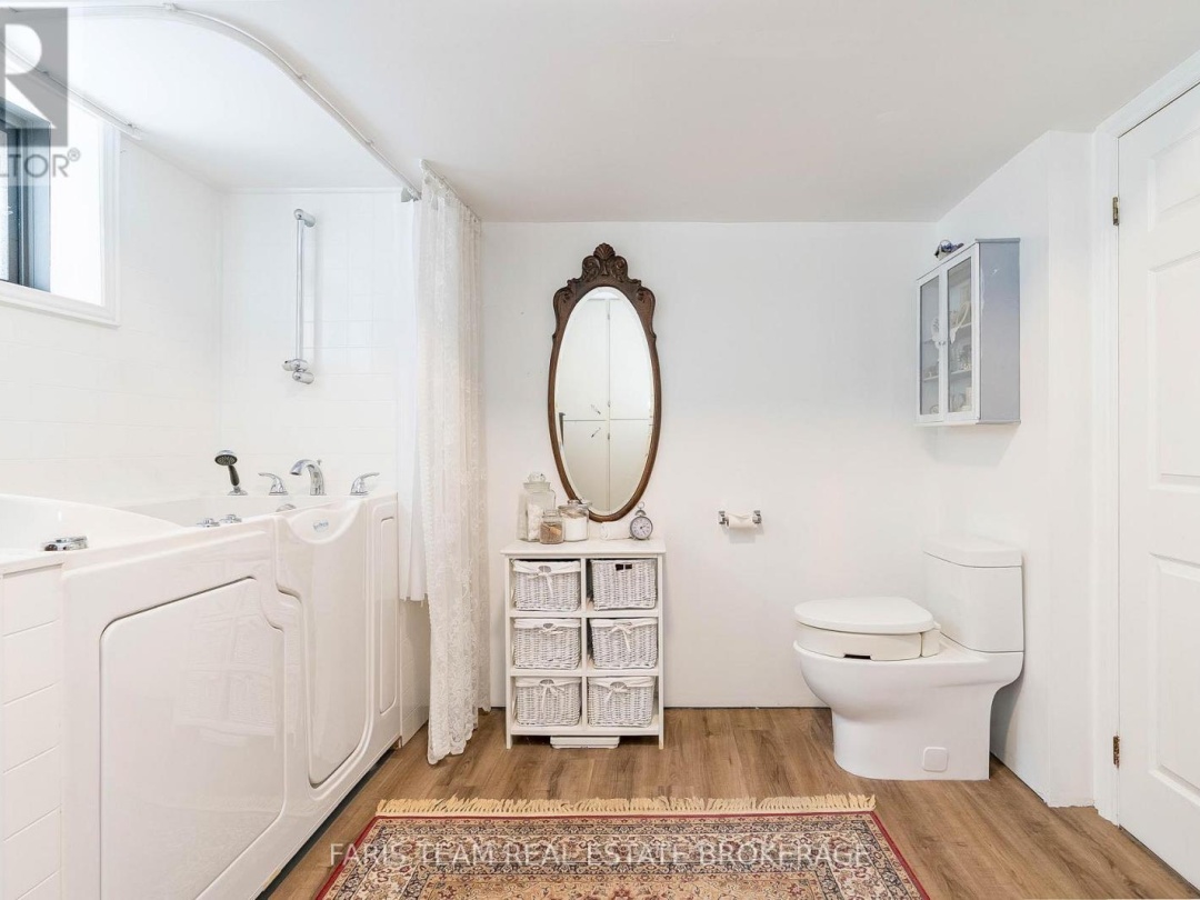 238 ROBINS POINT ROAD, 