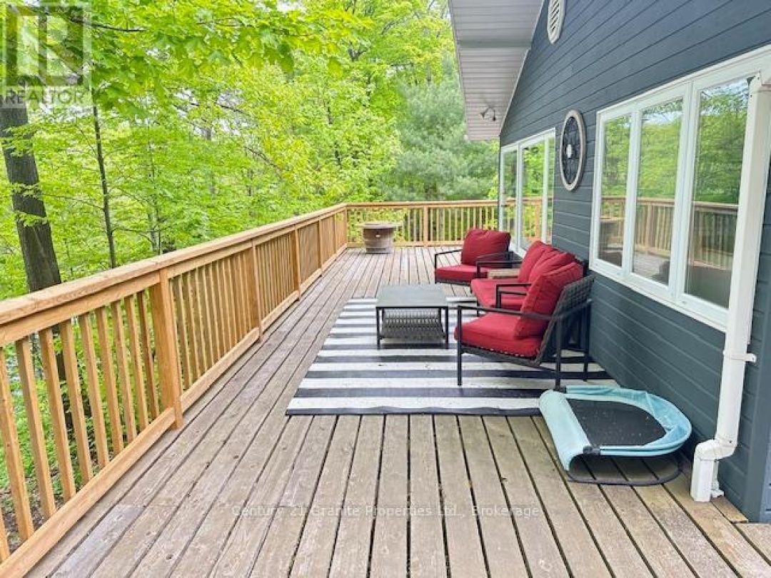 131 DOWNES ROAD, Horseshoe Lake