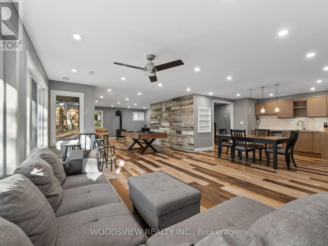 89 LITTLE SILVER WAY, 