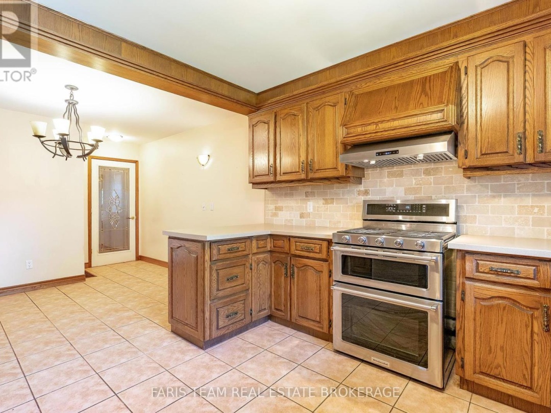 2 BAYSIDE AVENUE, 