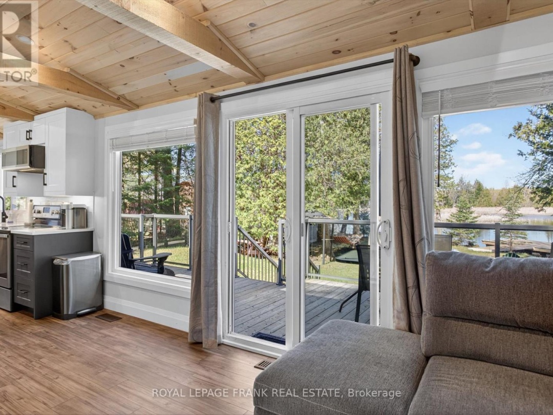 42 SUNSET COURT, Little Bald Lake