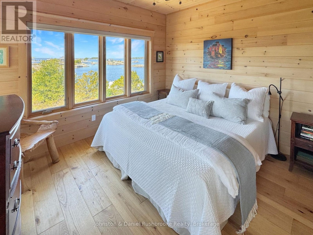 2 ISLAND 1210, Georgian Bay