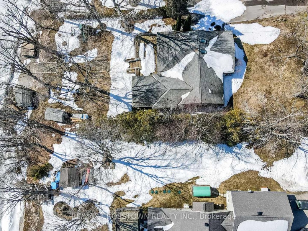 961 WOODLAND DRIVE, Lake Simcoe