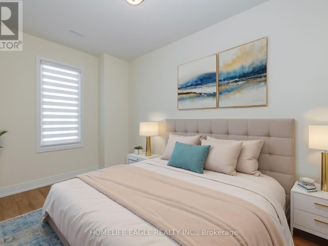 2 MARINER'S PIER WAY, Lake Simcoe