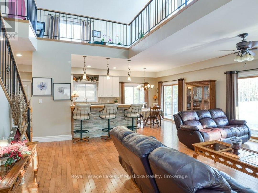 2411 HWY. 118 E. HIGHWAY, Bracebridge (Draper)