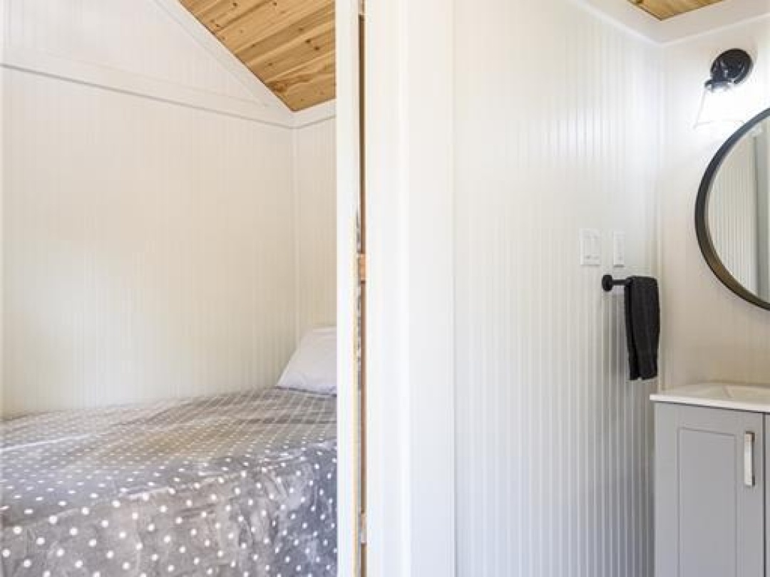 1123 SEVERN RIVER Road, 