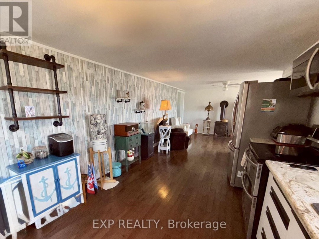 6222 BLUEBIRD STREET, Lake St. John