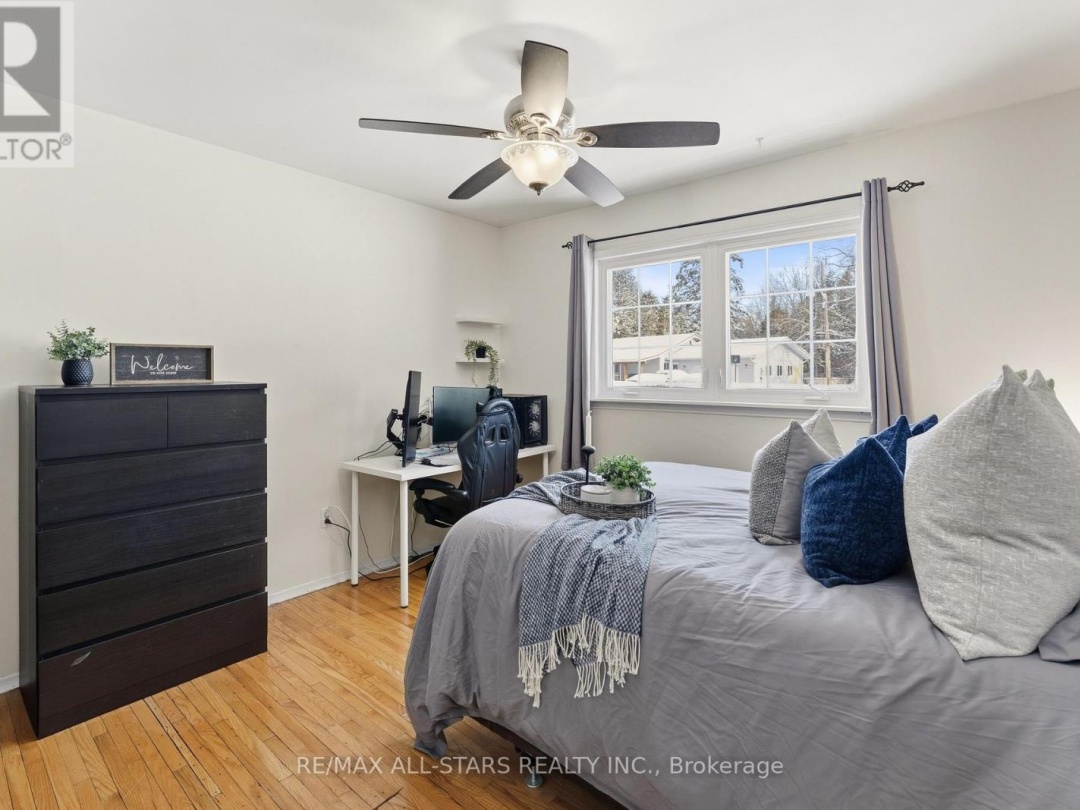 49 KENNEDY DRIVE, Kawartha Lakes (Fenelon Falls)