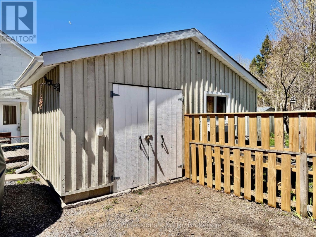 550 PINEDALE ROAD, Gravenhurst (Muskoka (S))