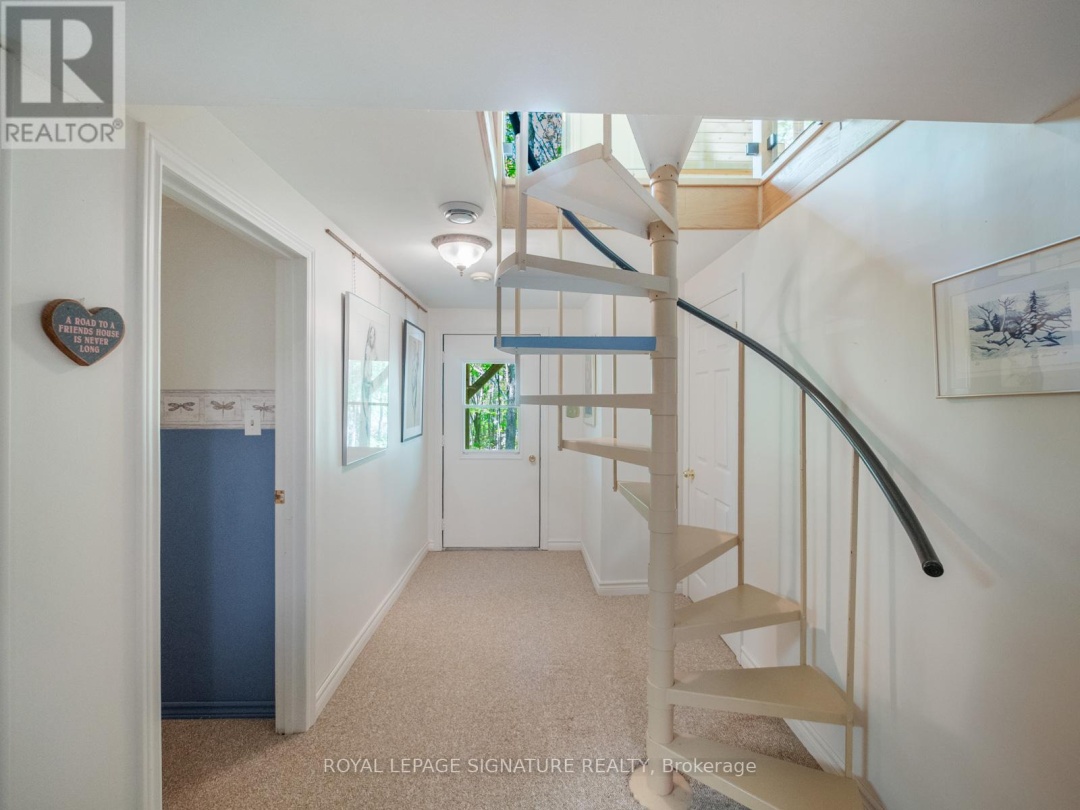 22 IROQUOIS RIDGE, 