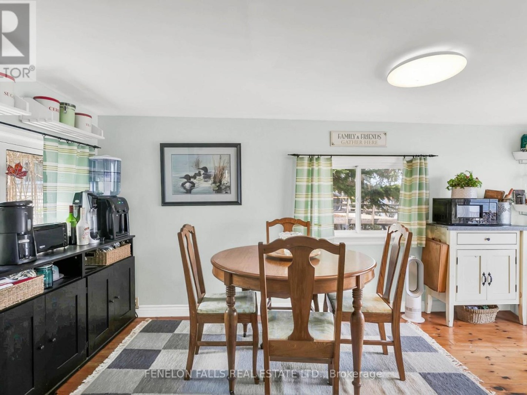 39 BAYVIEW ROAD, Cameron Lake