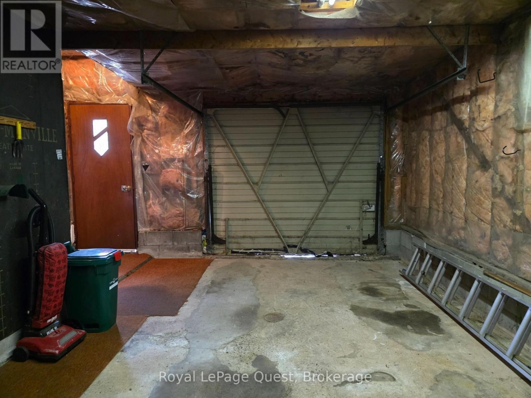 1045 SPARROW LAKE ROUTE, 